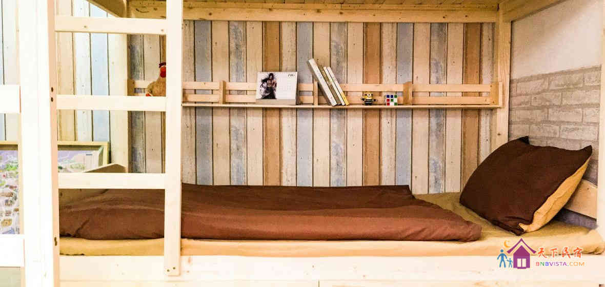 地中海落地窗男生六人床位房