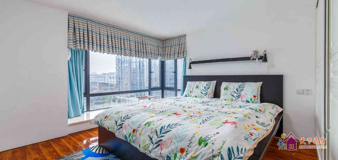 卡萨布兰卡精品大床房(公共卫浴)