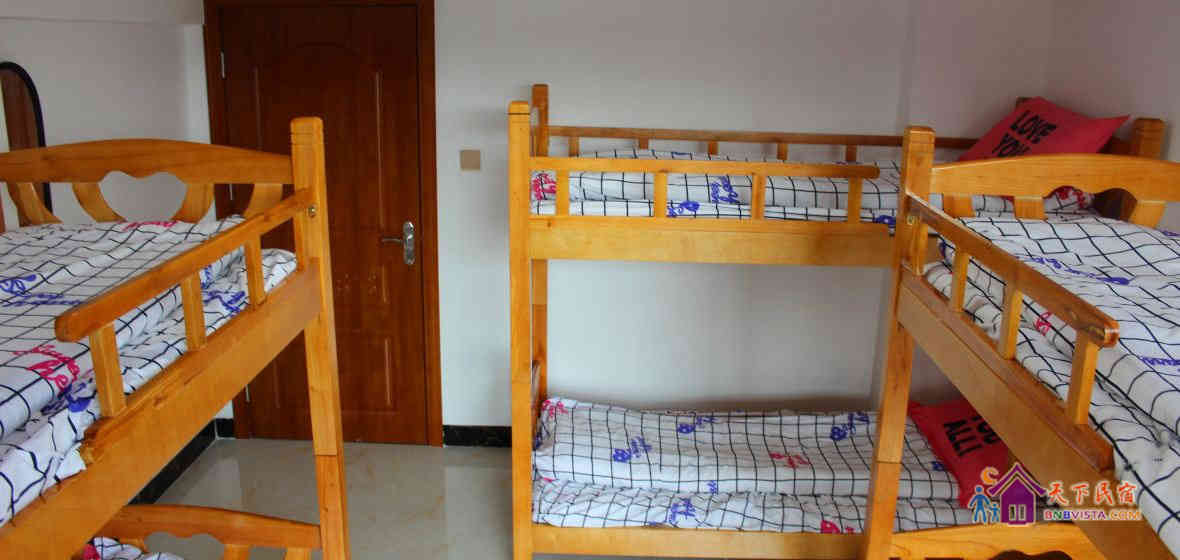 简约复古混住六人间(公卫)