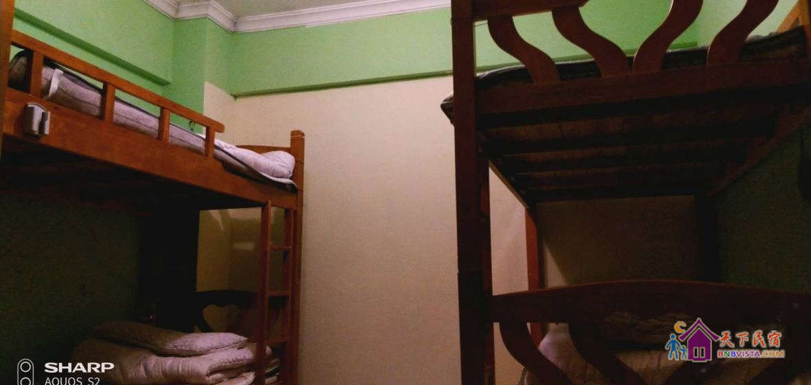 女生小蛮腰六人房（一个床位）
