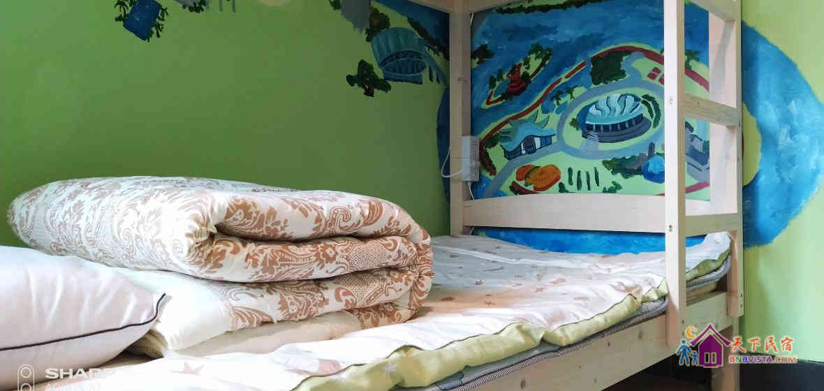 女生小蛮腰四人房（一个床位)