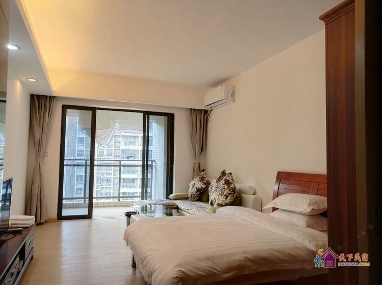 富力泉大床公寓