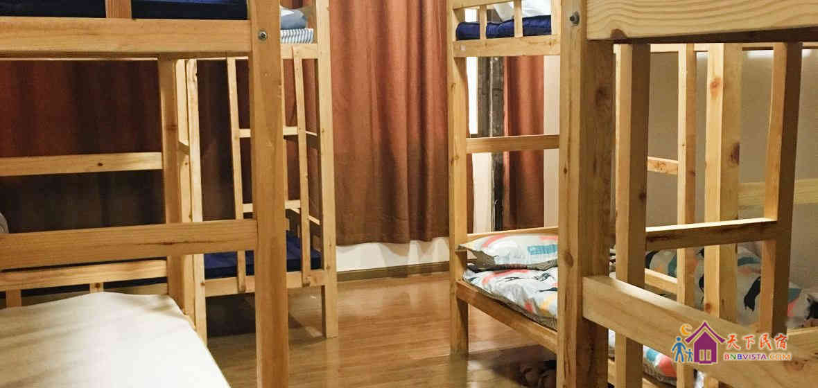 知秋男生独浴八人间