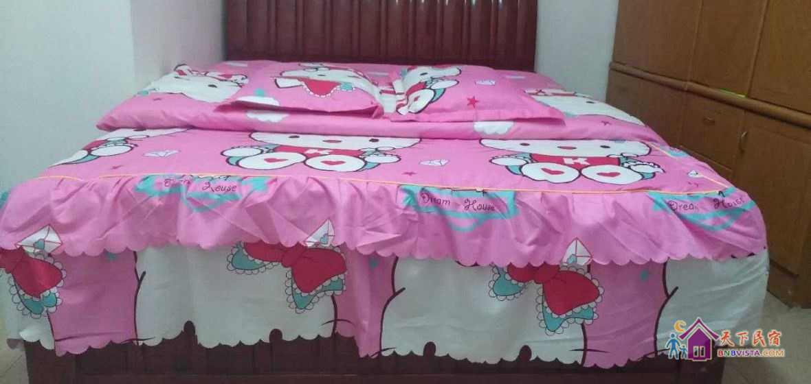 标准大床房(公共卫浴)