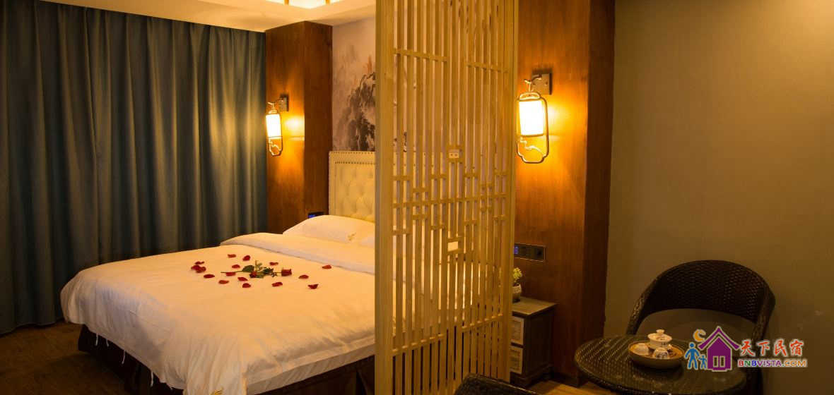 观澜豪华大床房