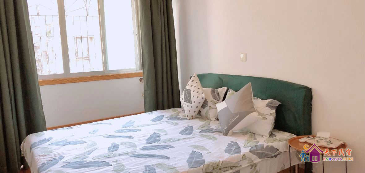 绿色复古简约风两房