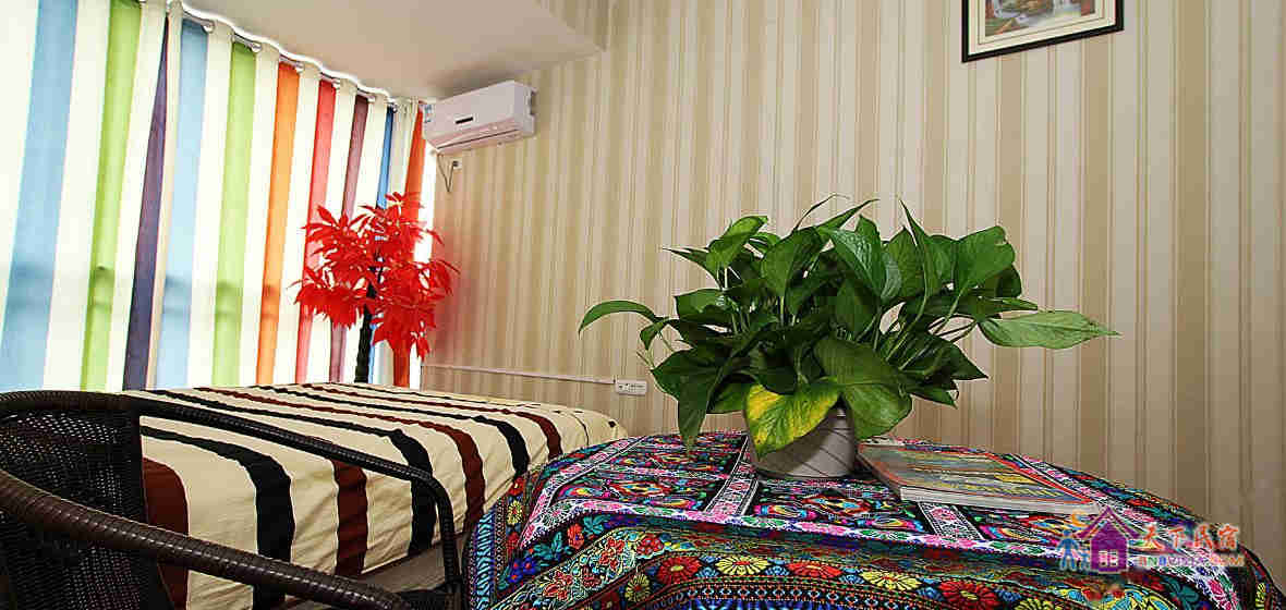 半岛铁盒双人房