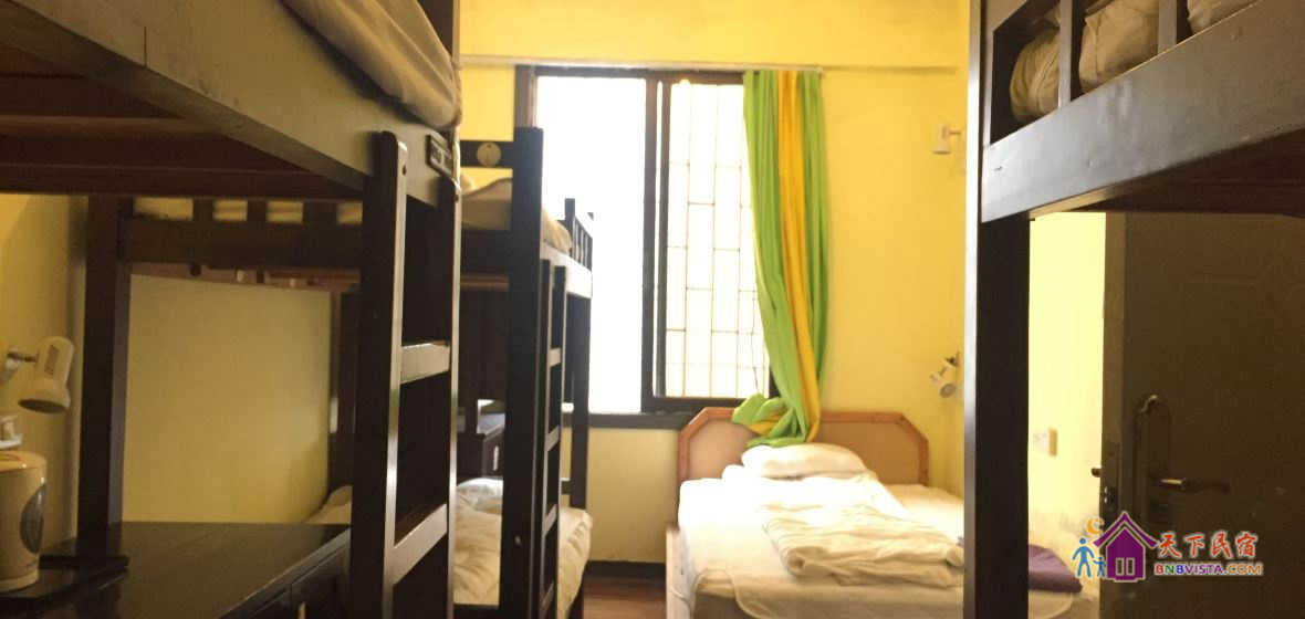 男生七人床位房