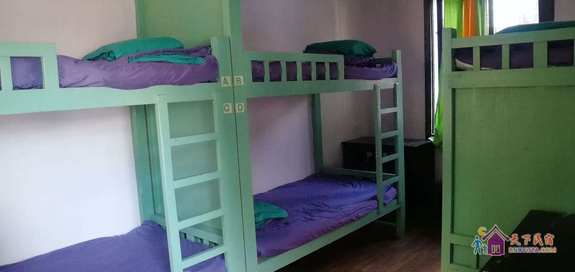 女生七人床位房