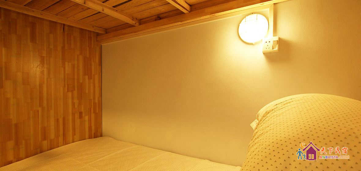 普通五人混住床位房