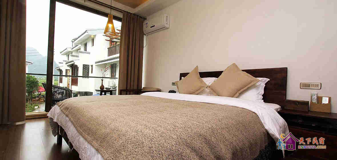 水云景观阳台大床
