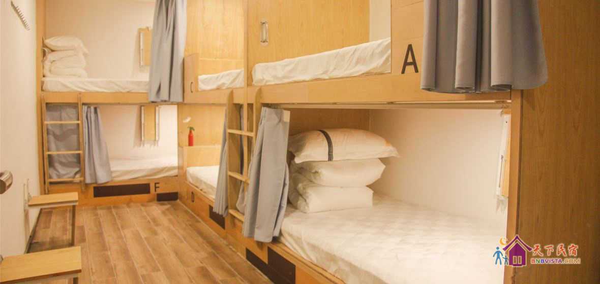 思君混住六人床位间(无窗)