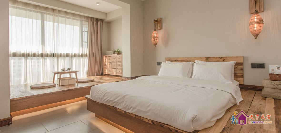 船舍河景豪华浴缸房