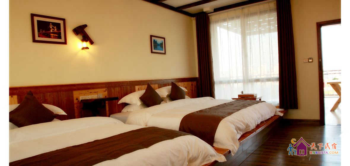 清韵露台家庭房