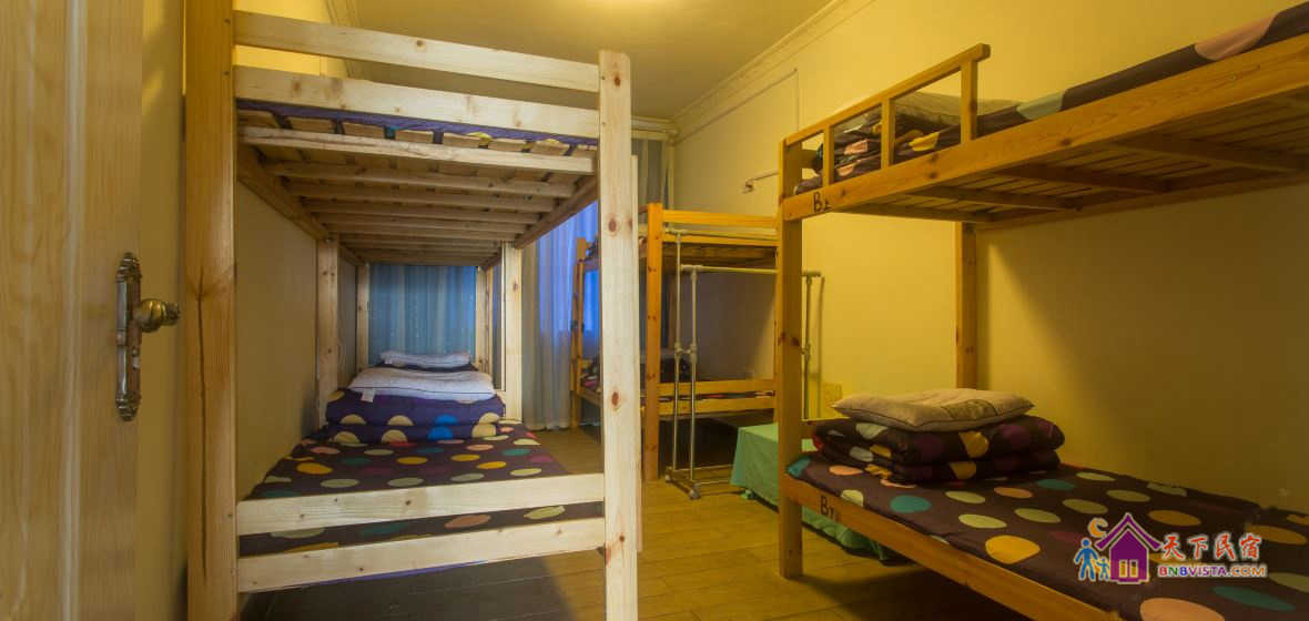 浮生未歇城景男生八人间