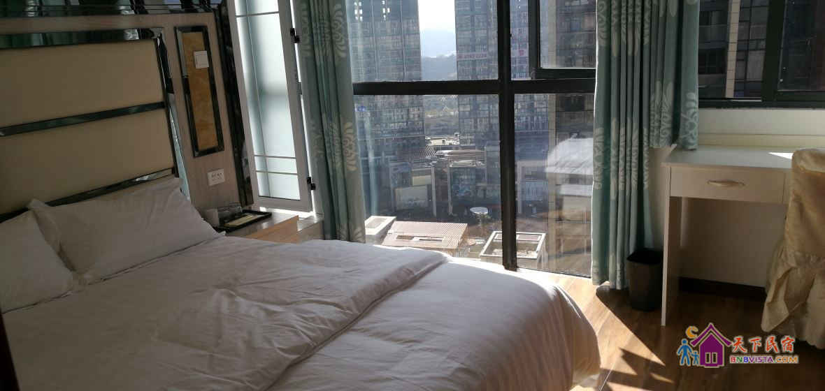 落地窗大床房