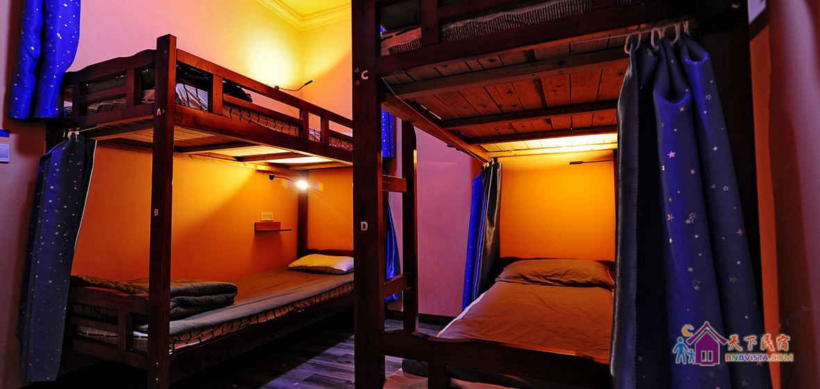 墅·沙哈拉四人间(床位)