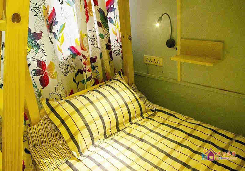 男女混住6人床位房