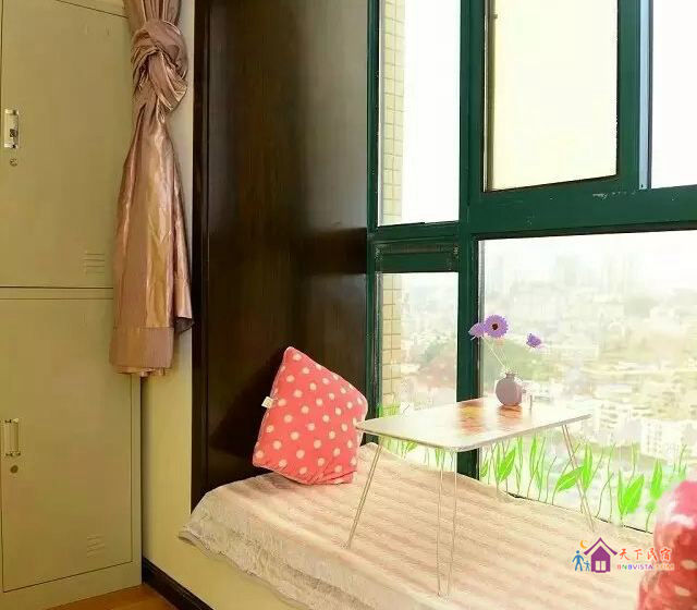 经济舱十人间(床位房)