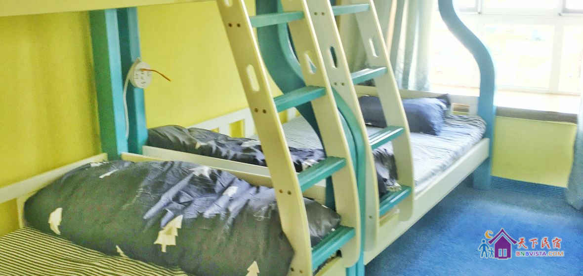 四人间(床位)(公共卫浴)