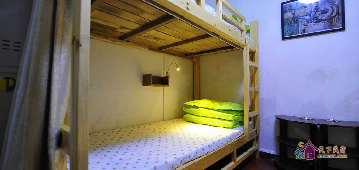 女生四人间(床位)