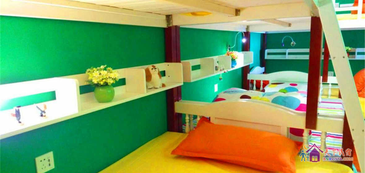 温馨浪漫空调房下铺