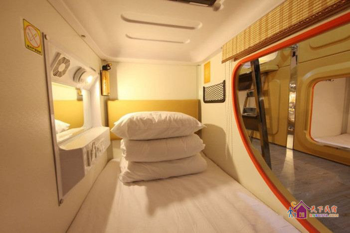 豪华太空舱房(床位)