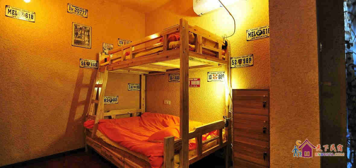 男生四人间(床位, 阳台)