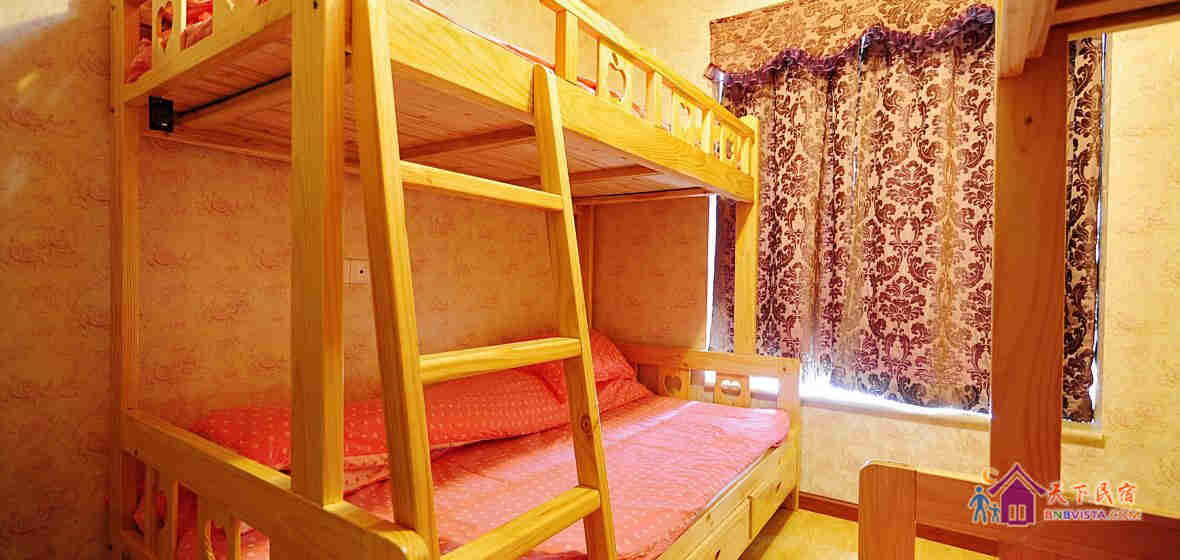 男女混合四人间