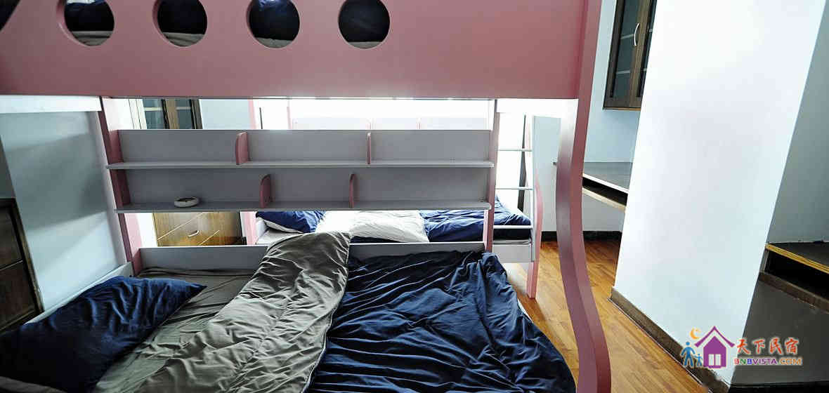 男生四人间(床位)