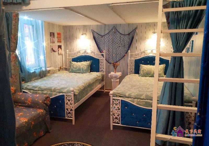 蓝色风情团体房