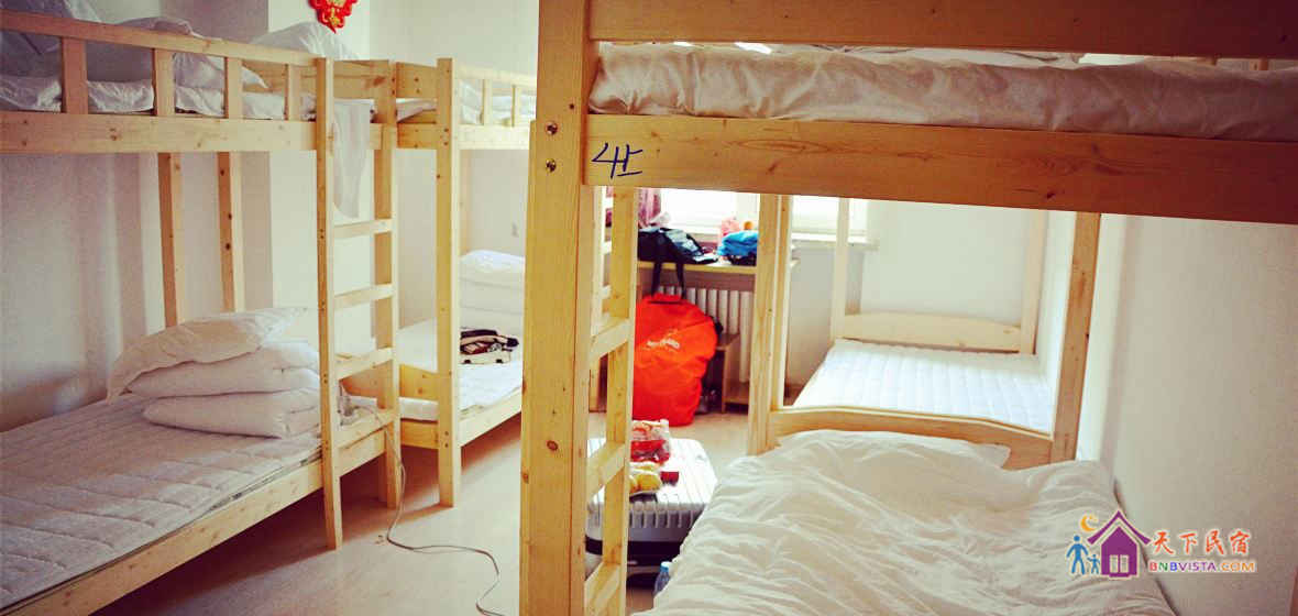 女生八人床位房