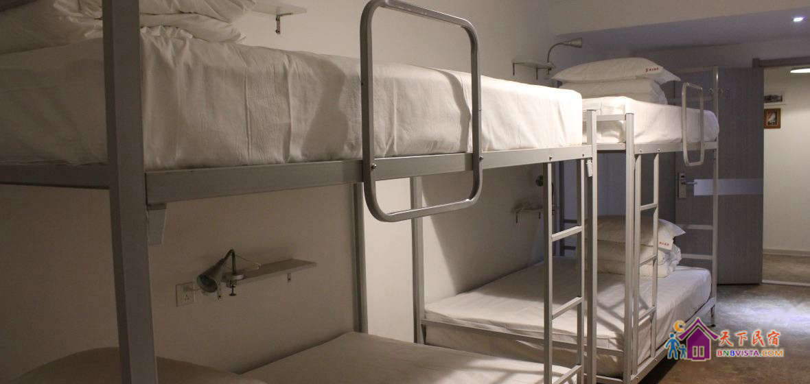 男生八人间(床位)(无窗)