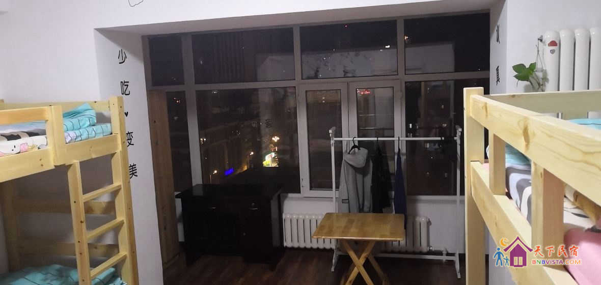 8人间(床位)(公共卫浴)