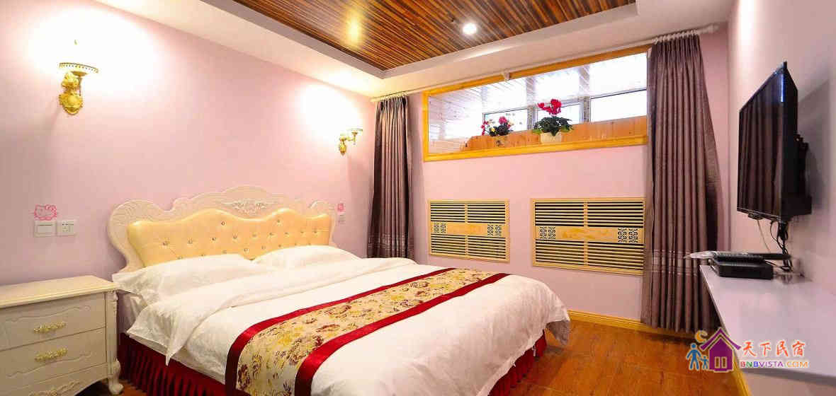 主题大床房有窗