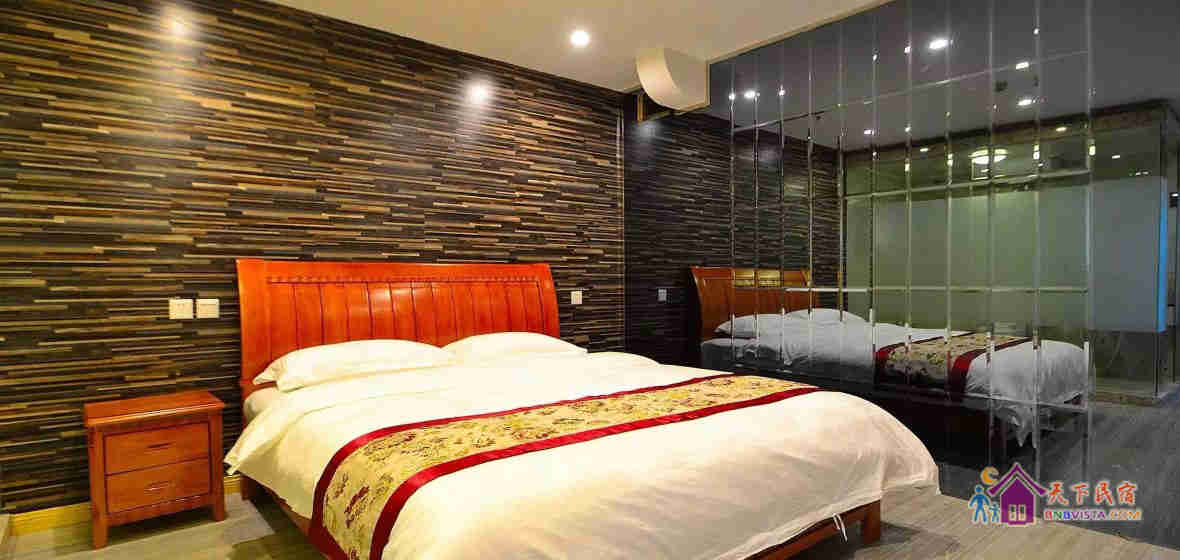 主题大床房无窗