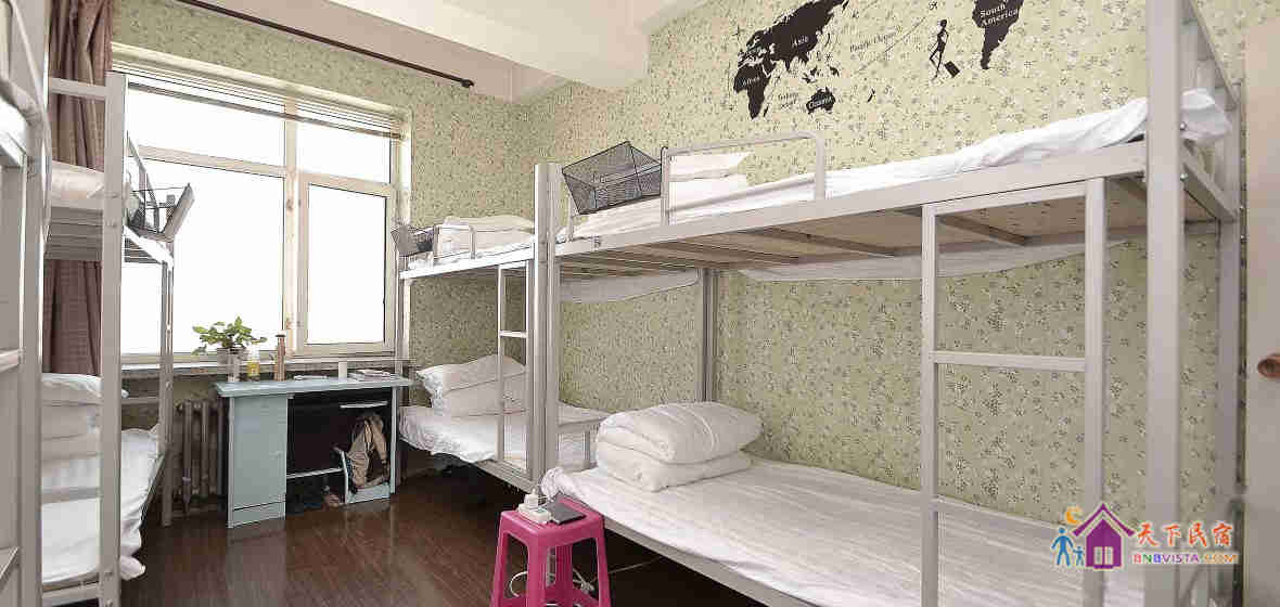 男生八人间(床位)