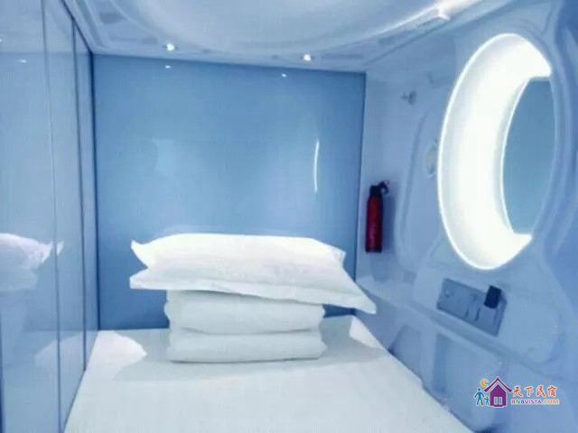 女神太空舱竖舱(床位)(公共卫浴)