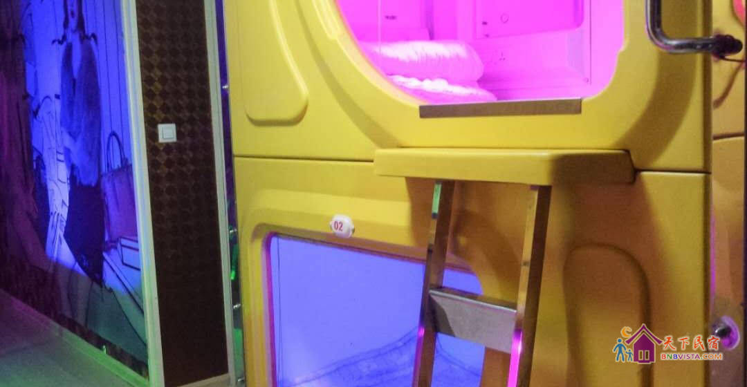 女神太空舱横舱(床位)(公共卫浴)