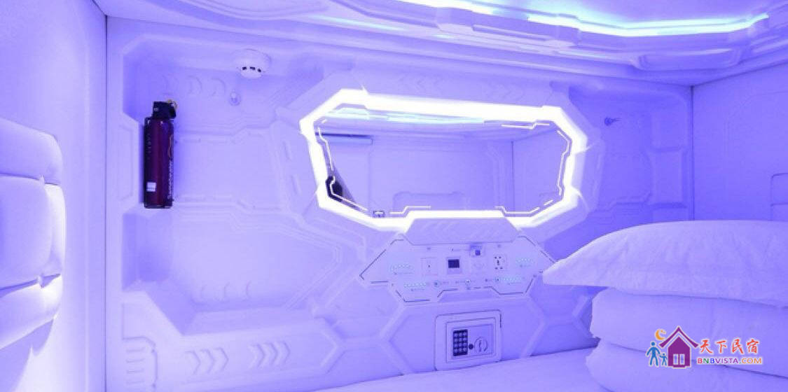 豪华男生舱位(床位)(公共卫浴)