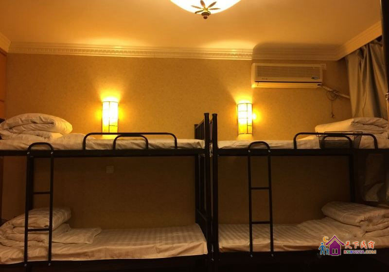 温馨女神六人间(床位)