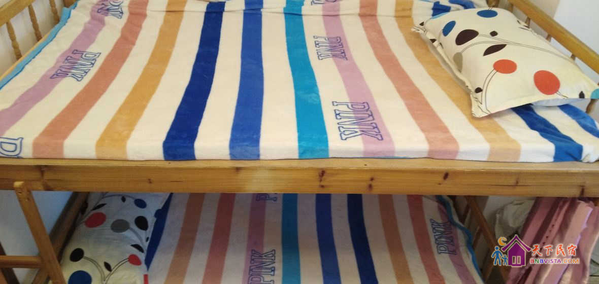 男生六人间床位