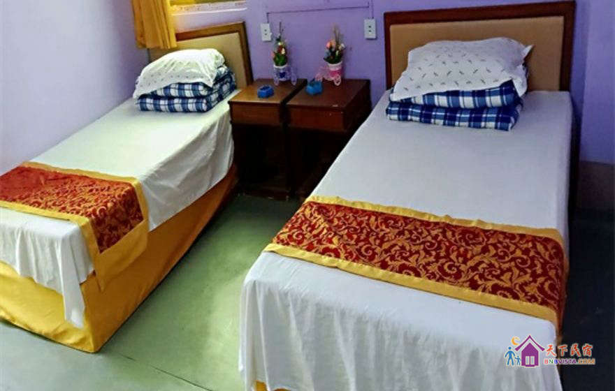 双人间(公共卫浴)