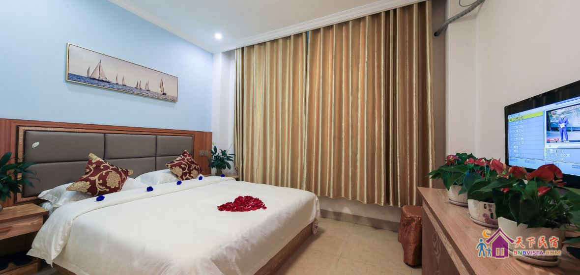 甜蜜爱恋大床房