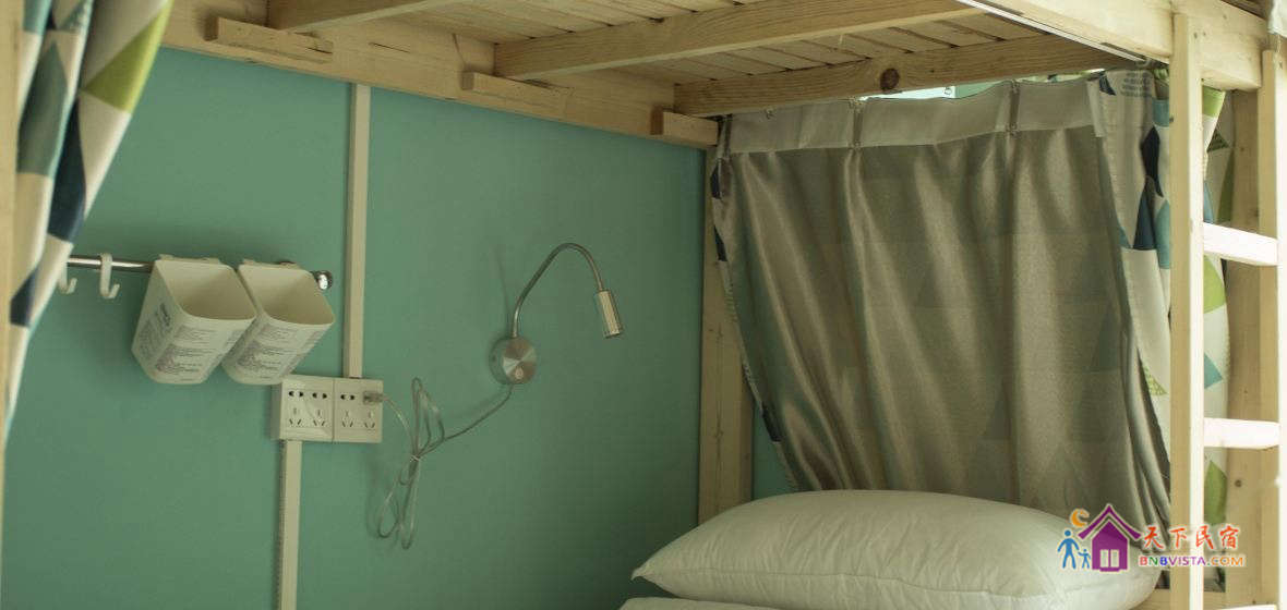 二楼男生简约六人间（公卫）