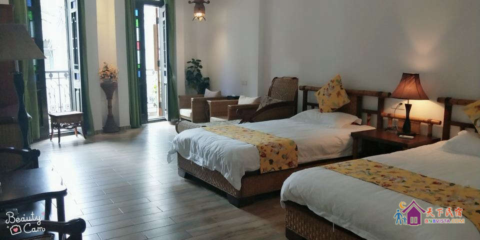 东南亚风情豪华双床阳台景观房