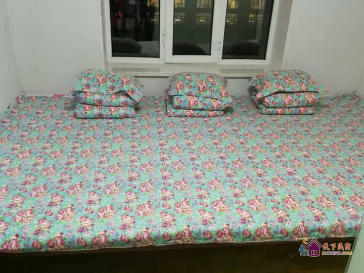 温馨火炕亲子房