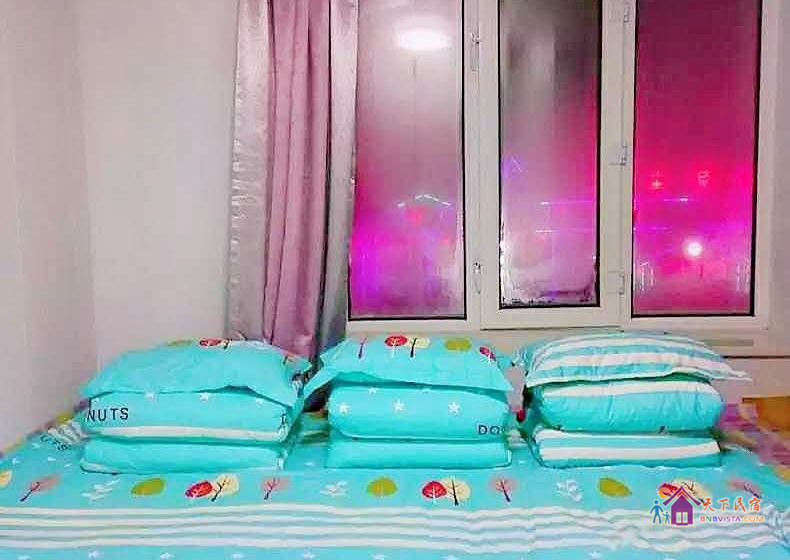 清新火炕家庭房