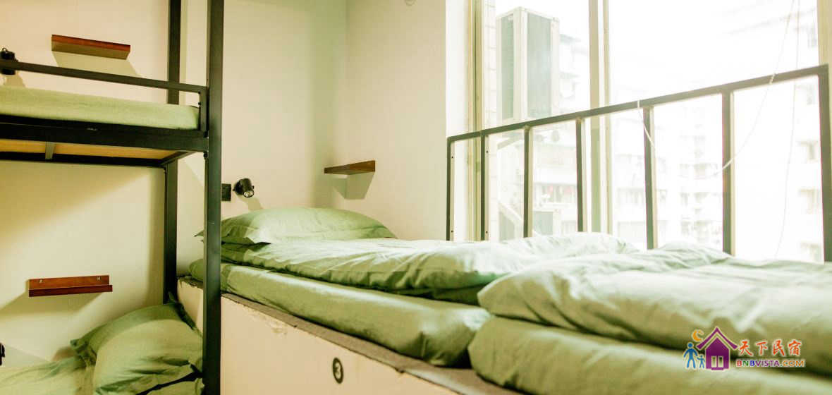 特惠男生四人床位间