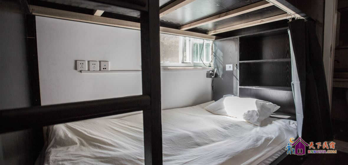 六人宿舍B(床位)